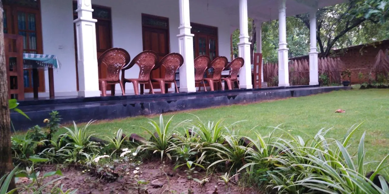 Thuruliya Residence Sigirîya 0*,