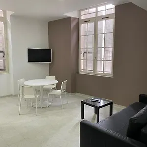 https://five-stars-c5.fr-provencehotel.com
